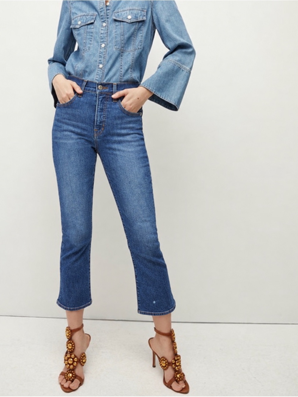 Veronica Beard Carly Kick Flare High Rise Jeans in Bright Blue Wash. - Picture 1 of 10